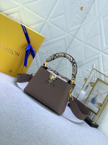 新作 Louis vuittonルイヴィトン 偽物通販 ショルダーバッグ