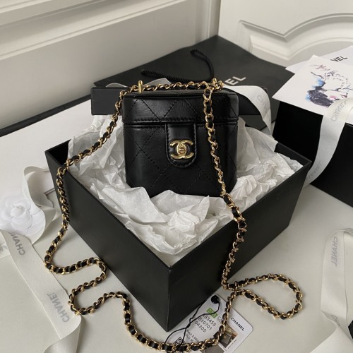 日本未入荷 Chanelシャネル 激安通販ショルダーバック