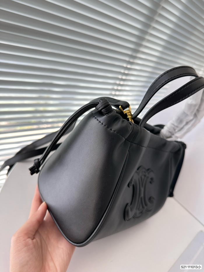 累積売上総額第１位！Celineセリーヌ 激安偽物 レディースショルダーバック