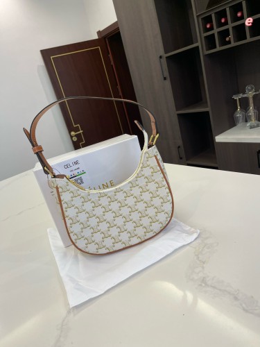 使い勝手良し Celineセリーヌ n級品 レディースショルダーバック