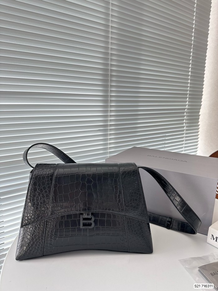 大人気 Balenciagaバレンシアガ激安通販 レディースショルダーバック
