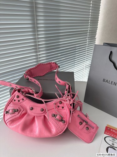 ★超人気 Balenciagaバレンシアガコピーおすすめ レディースショルダーバック