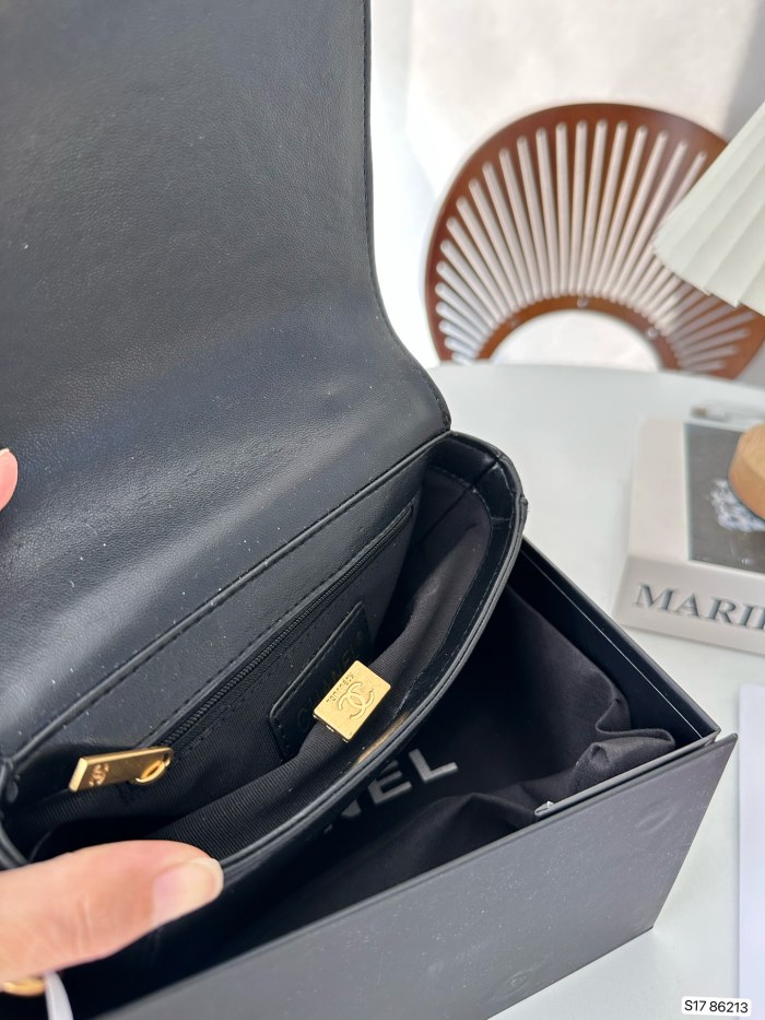 【話題商品！】Chanelシャネル コピー ショルダーバック