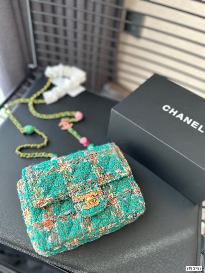 一目惚れ♪ Chanelシャネル スーパーコピー ショルダーバック