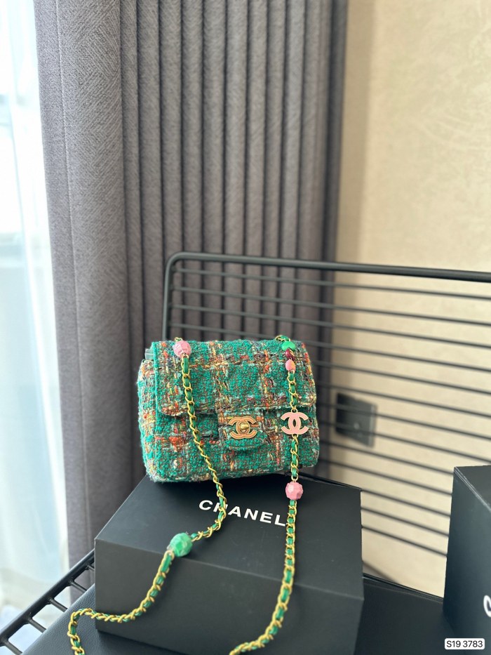 一目惚れ♪ Chanelシャネル スーパーコピー ショルダーバック