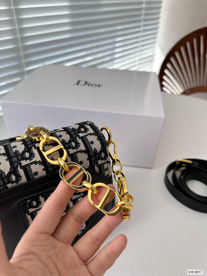 大人気 Diorディオール 偽物通販 レディース ショルダーバック