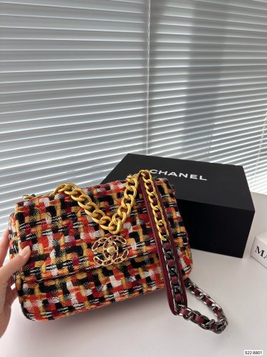 追跡付 Chanelシャネル ピーおすすめ ショルダーバック