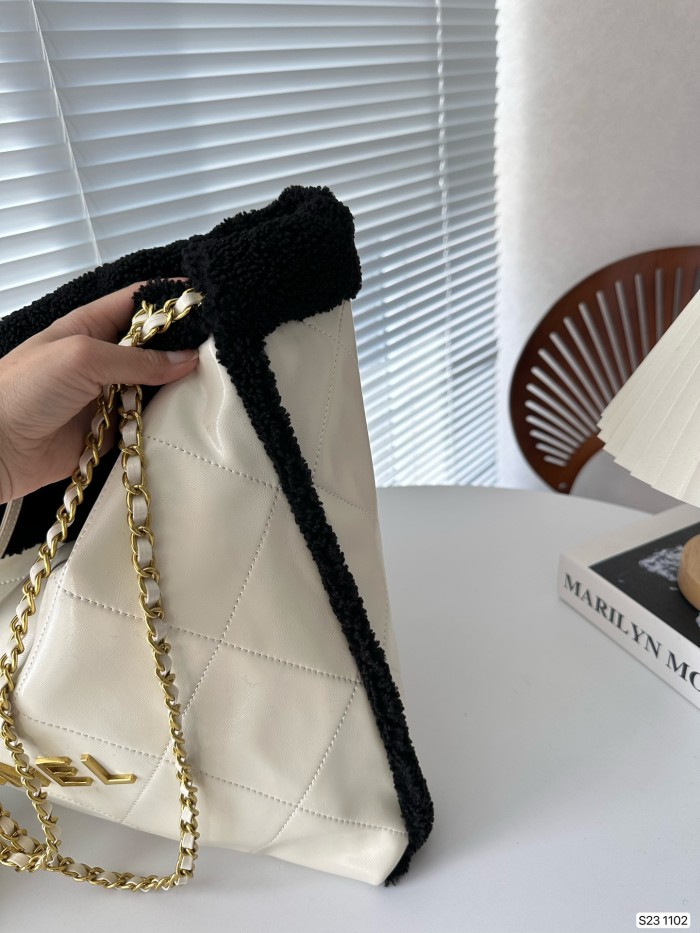 使い勝手良し Chanelシャネル スーパーコピー ショルダーバック