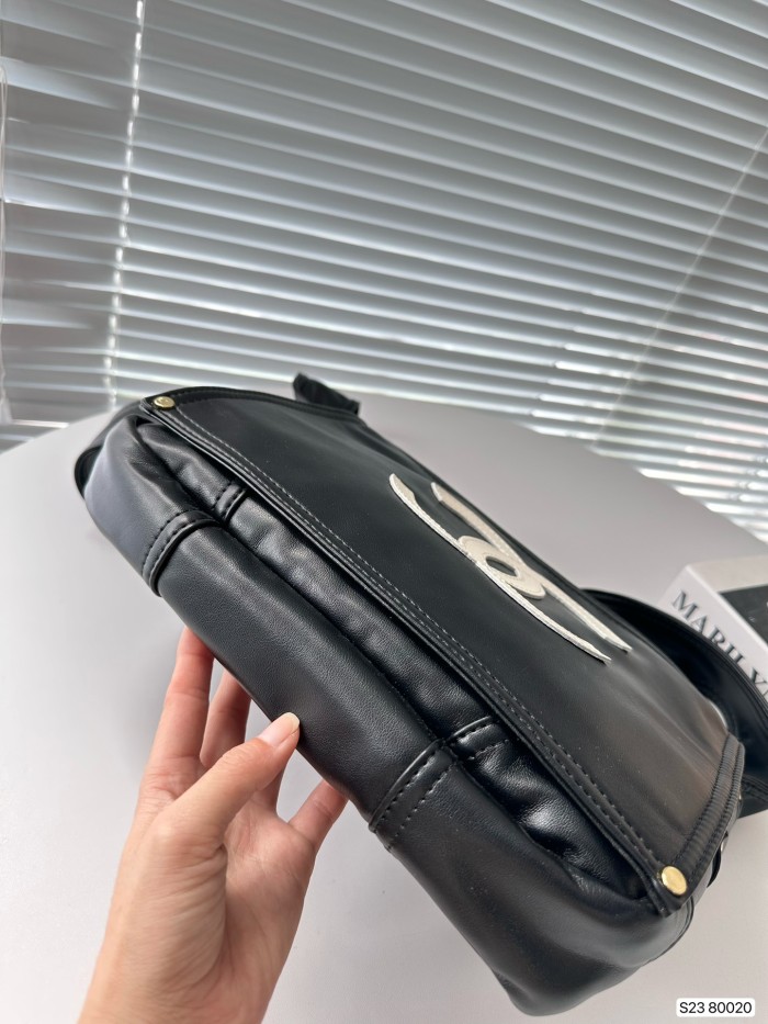 超奇跡の入荷☆ Chanelシャネル 激安偽物ショルダーバック