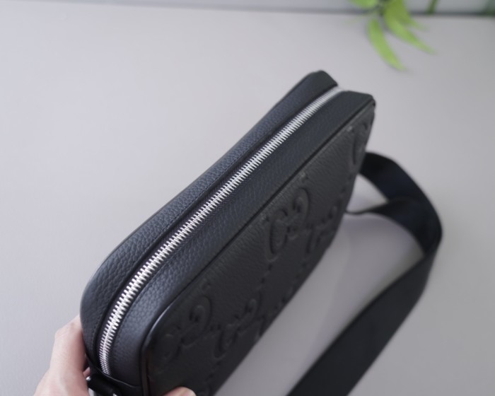 大人気 Gucciグッチ 激安偽物 メンズショルダーバック
