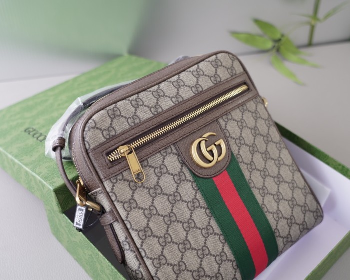 大人気 Gucciグッチ コピーおすすめ メンズショルダーバック
