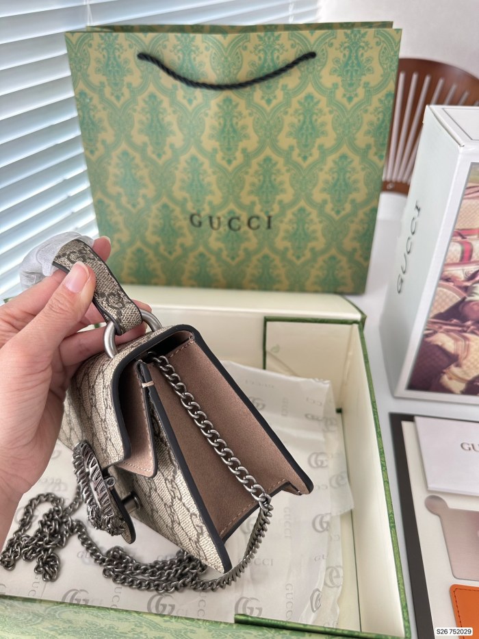【話題商品！】Gucciグッチ スーパーコピー レディース ショルダーバック