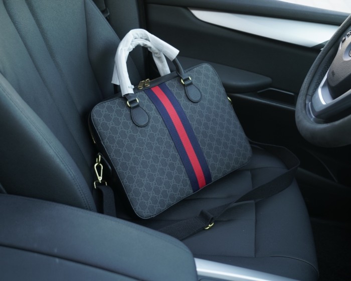 【話題商品！】Gucciグッチ コピー メンズハンドバック