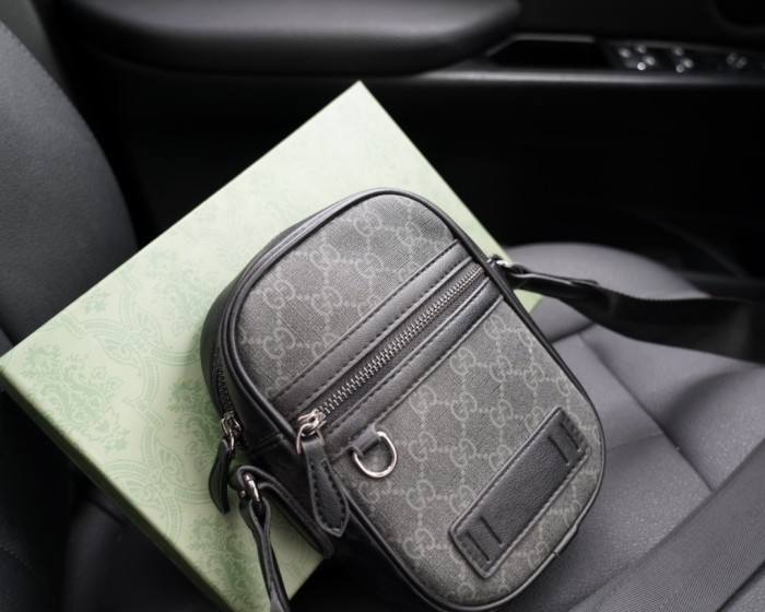 ★超人気 Gucciグッチ 激安通販 メンズショルダーバック