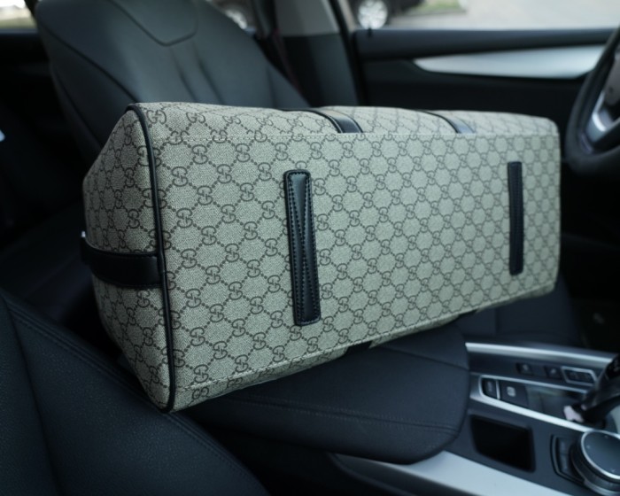 入手困難 Gucciグッチ コピー メンズハンドバック