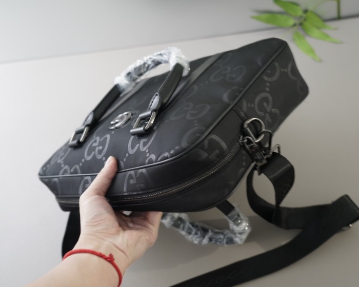 新作 Gucciグッチ 激安偽物 メンズハンドバック
