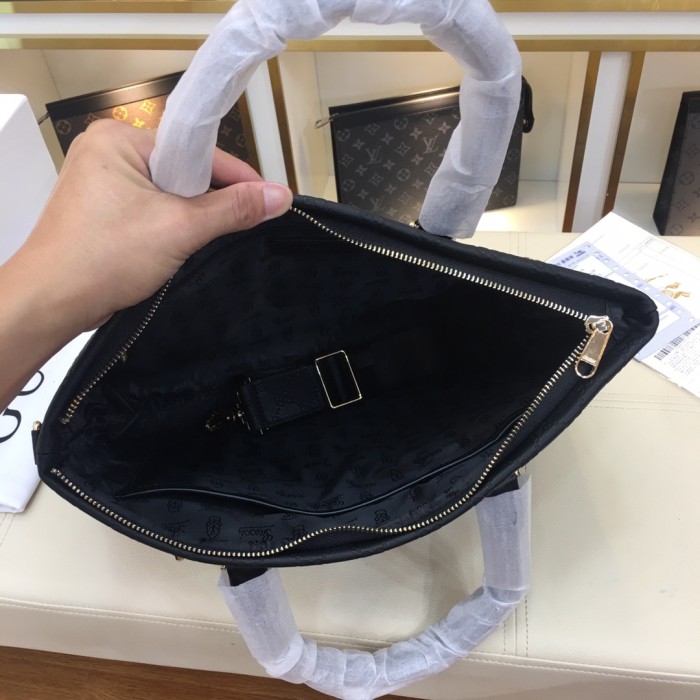 超奇跡の入荷☆ Gucciグッチ コピーおすすめ メンズハンドバック