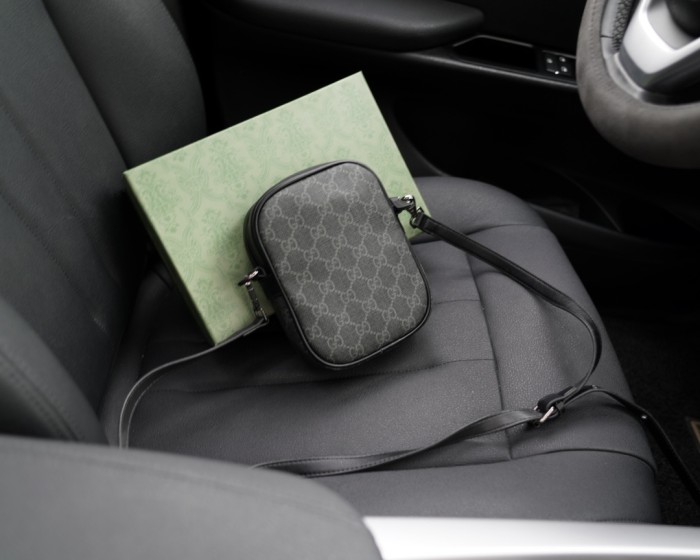 高品質 Gucciグッチ 偽物通販 メンズショルダーバック