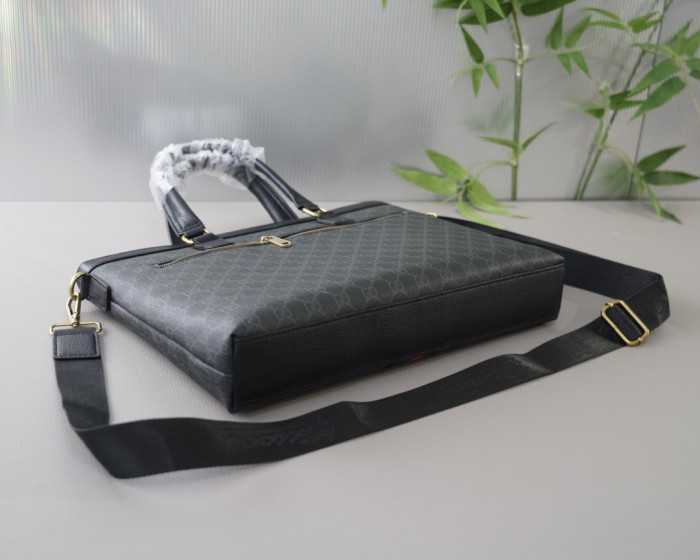 追跡付 Gucciグッチ n級品 メンズハンドバック