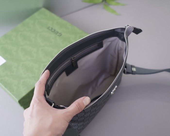 入手困難 Gucciグッチ スーパーコピー メンズショルダーバック