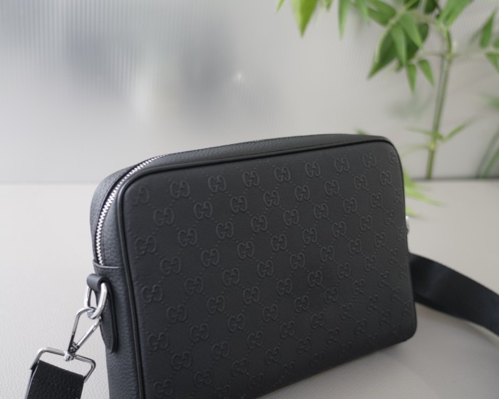 日本未入荷 Gucciグッチ 激安通販 メンズショルダーバック