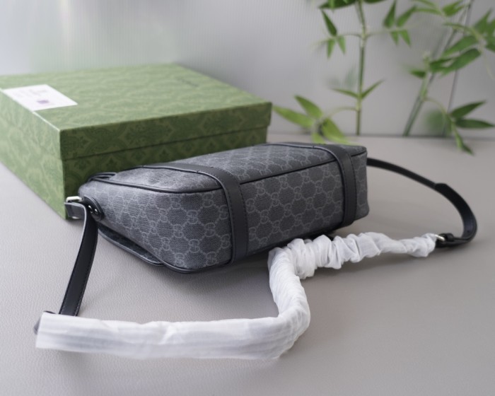 日本未入荷 Gucciグッチ コピー メンズショルダーバック