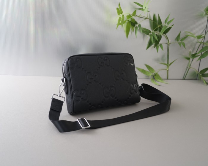 大人気 Gucciグッチ 激安偽物 メンズショルダーバック
