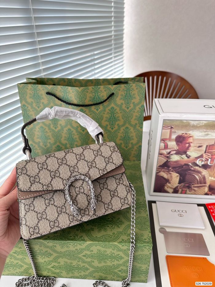【話題商品！】Gucciグッチ スーパーコピー レディース ショルダーバック