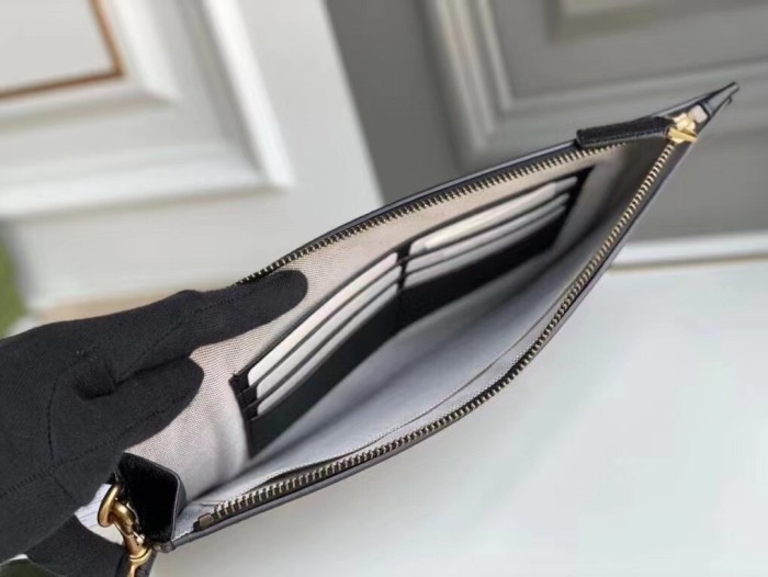 累積売上総額第１位！Gucciグッチ 偽物通販メンズハンドバック
