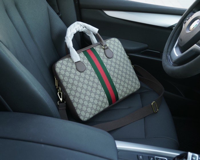 追跡付 Gucciグッチ スーパーコピー メンズハンドバック
