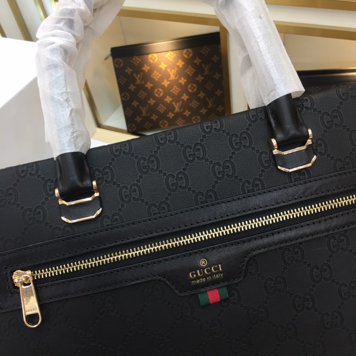 超奇跡の入荷☆ Gucciグッチ コピーおすすめ メンズハンドバック