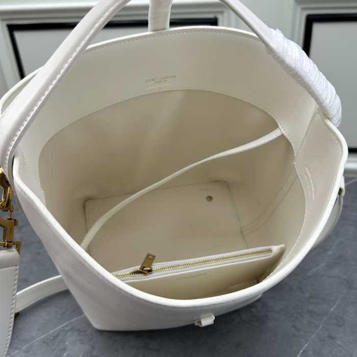 【話題商品！】YSLイヴ サンローラン 激安通販 ショルダーバッグ