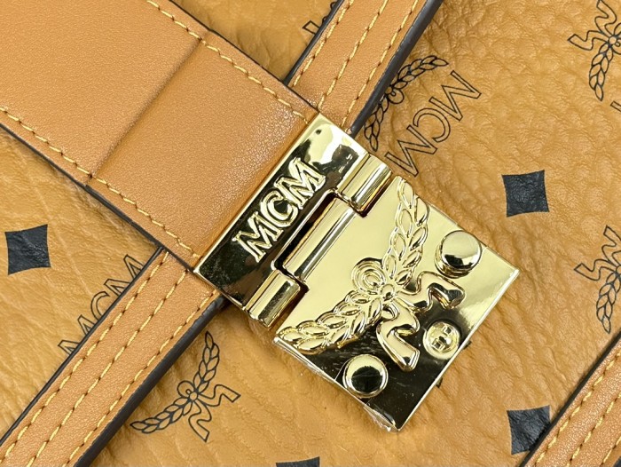 日本未入荷 MCMエムシーエム コピーおすすめ ショルダーバック