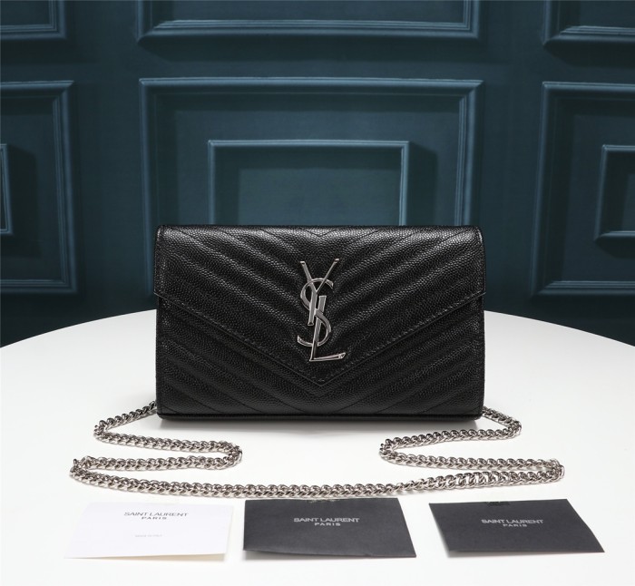 超奇跡の入荷☆ YSLイヴ サンローラン コピー ショルダーバッグ
