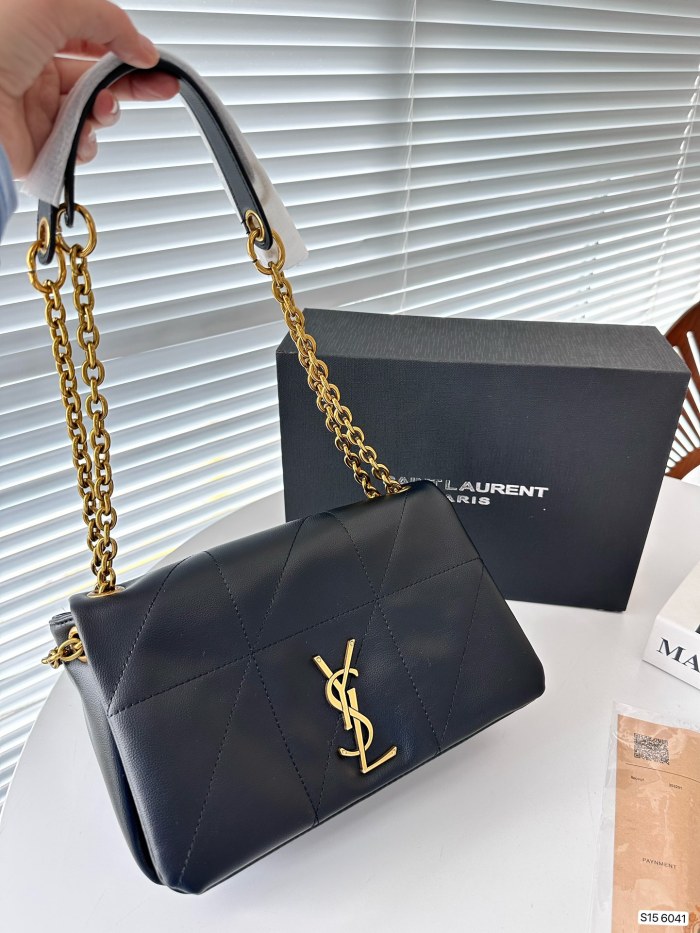 【話題商品！】YSLイヴ サンローラン コピーおすすめショルダーバッグ