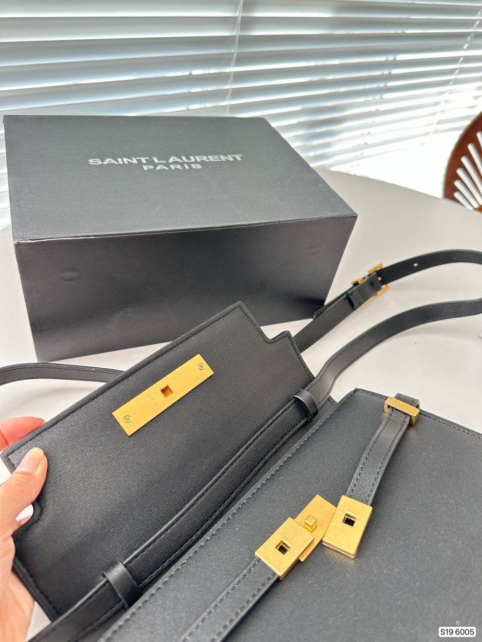 高品質 YSLイヴ サンローラン 激安通販 ショルダーバッグ