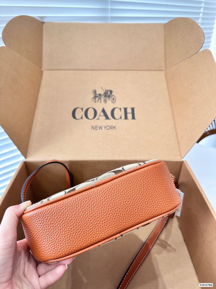 【限定】Coachコーチ 偽物通販 ショルダーバッグ