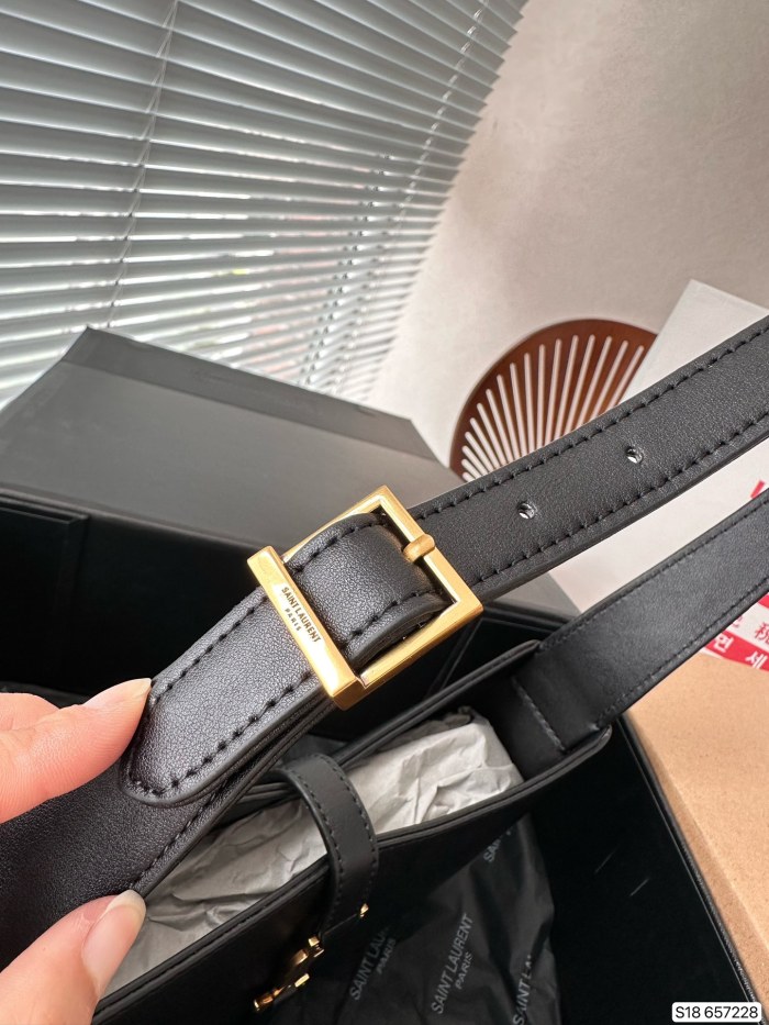 高品質 YSLイヴ サンローラン スーパーコピー ショルダーバック