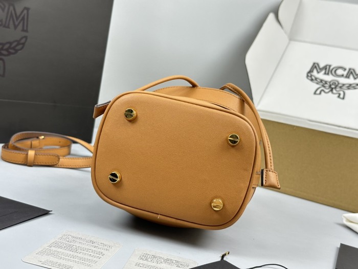 稀少 MCMエムシーエム n級品 ハンドバッグ