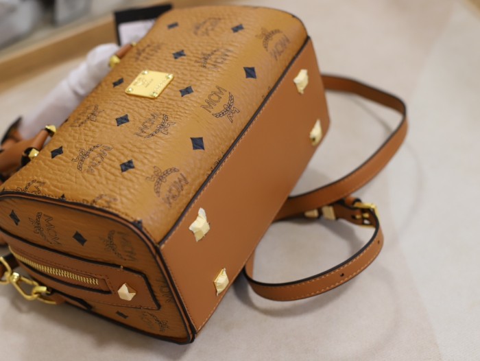 【話題商品！】MCMエムシーエム 激安偽物 ハンドバッグ