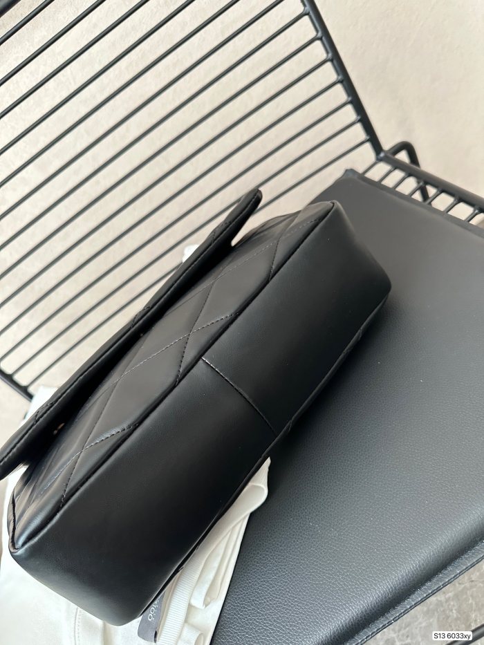 超奇跡の入荷☆ YSLイヴ サンローラン コピー ショルダーバッグ