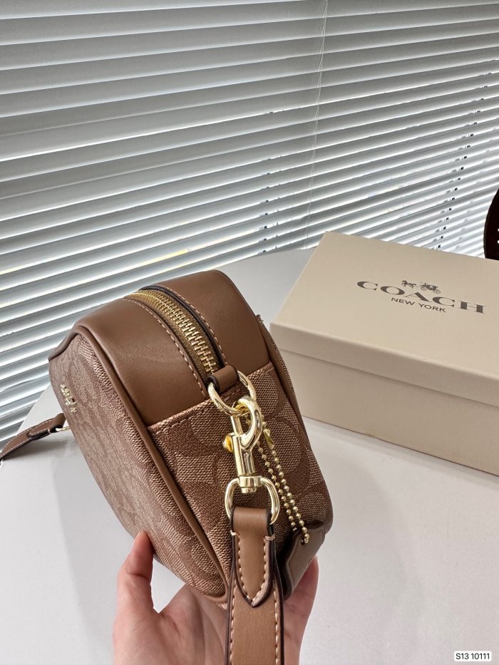稀少 Coachコーチ コピーおすすめ ショルダーバッグ