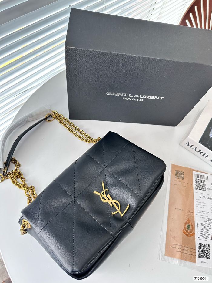 【話題商品！】YSLイヴ サンローラン コピーおすすめショルダーバッグ