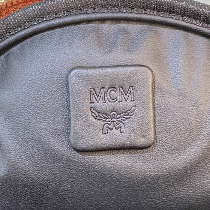 超奇跡の入荷☆ MCMエムシーエム 激安通販 リュックバック