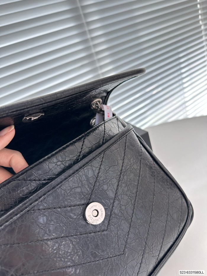 【限定】YSLイヴ サンローラン 激安偽物 ショルダーバッグ