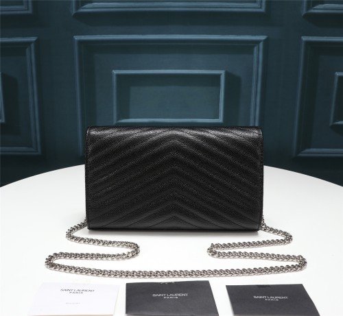 超奇跡の入荷☆ YSLイヴ サンローラン コピー ショルダーバッグ