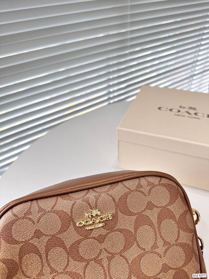 稀少 Coachコーチ コピーおすすめ ショルダーバッグ