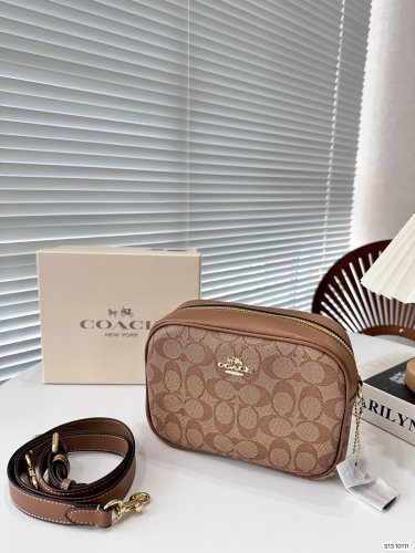 稀少 Coachコーチ コピーおすすめ ショルダーバッグ