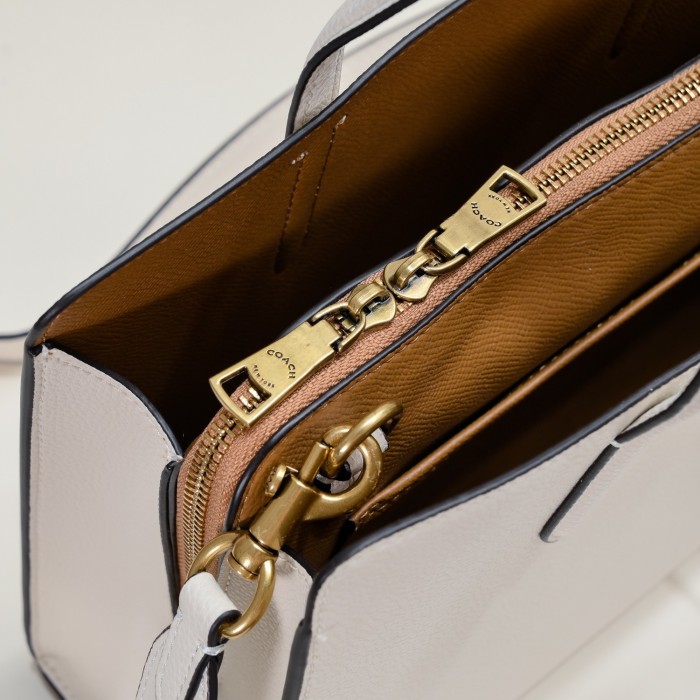 入手困難 Coachコーチ 激安通販 ショルダーバッグ