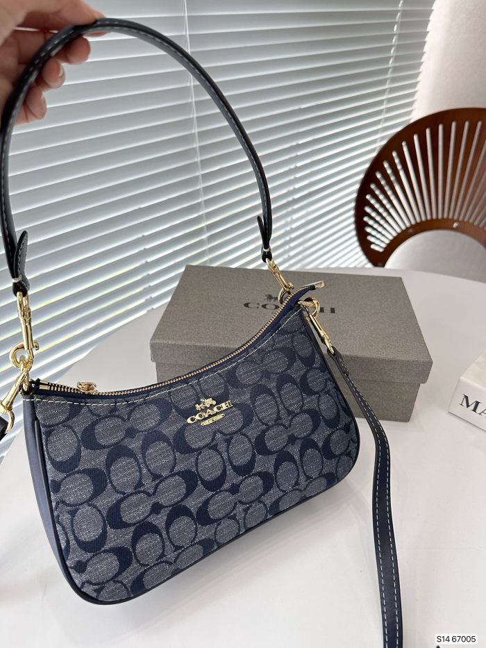 使い勝手良し Coachコーチ 激安通販 ショルダーバッグ